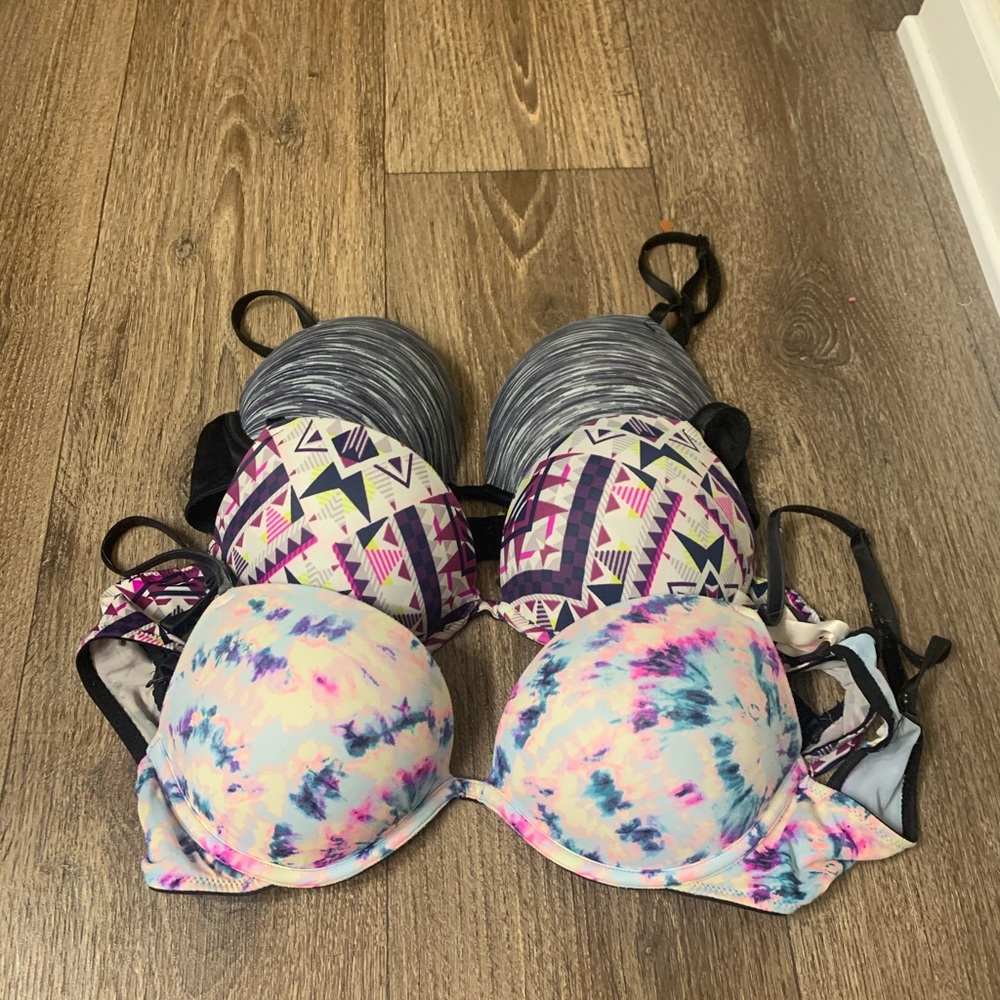 Victoria’s Secret PINK bra